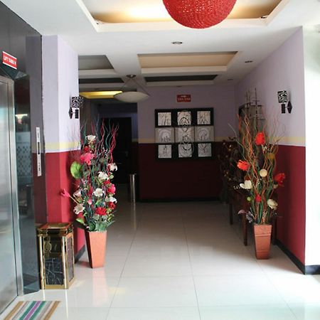Hollywood Hotel Cakarta Dış mekan fotoğraf
