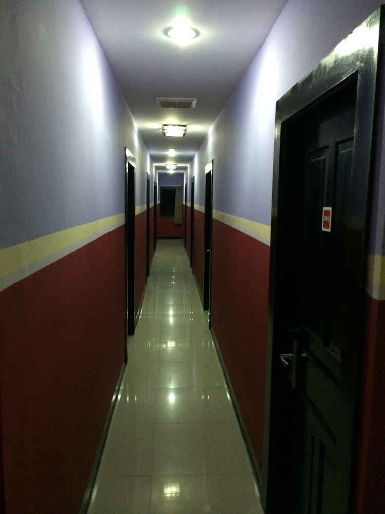 Hollywood Hotel Cakarta Dış mekan fotoğraf