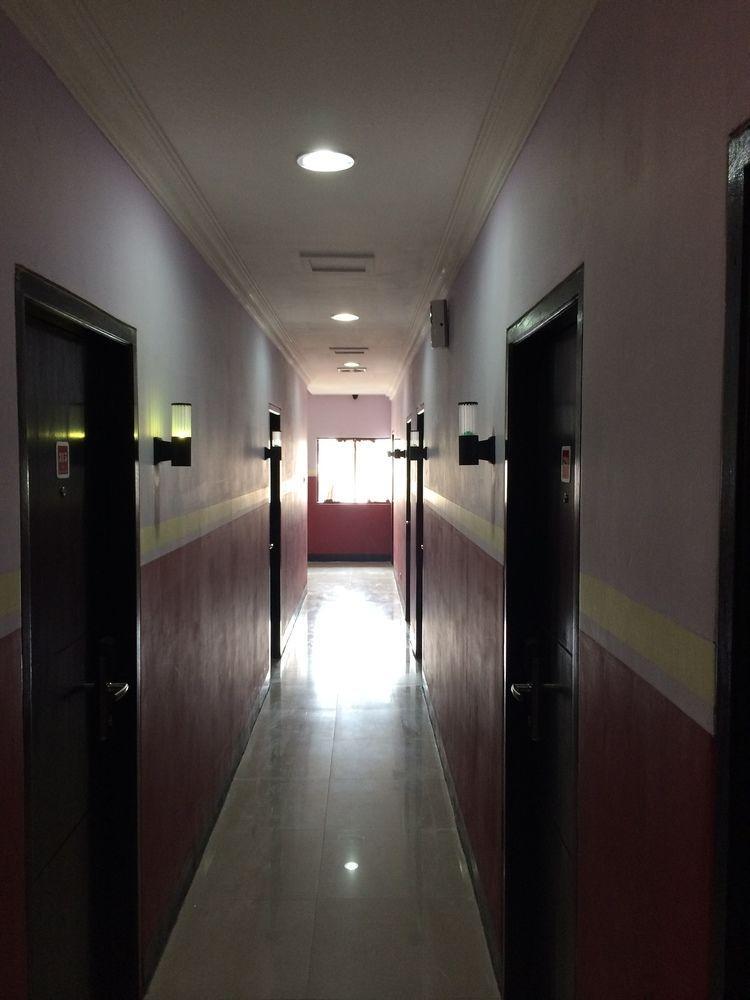 Hollywood Hotel Cakarta Dış mekan fotoğraf