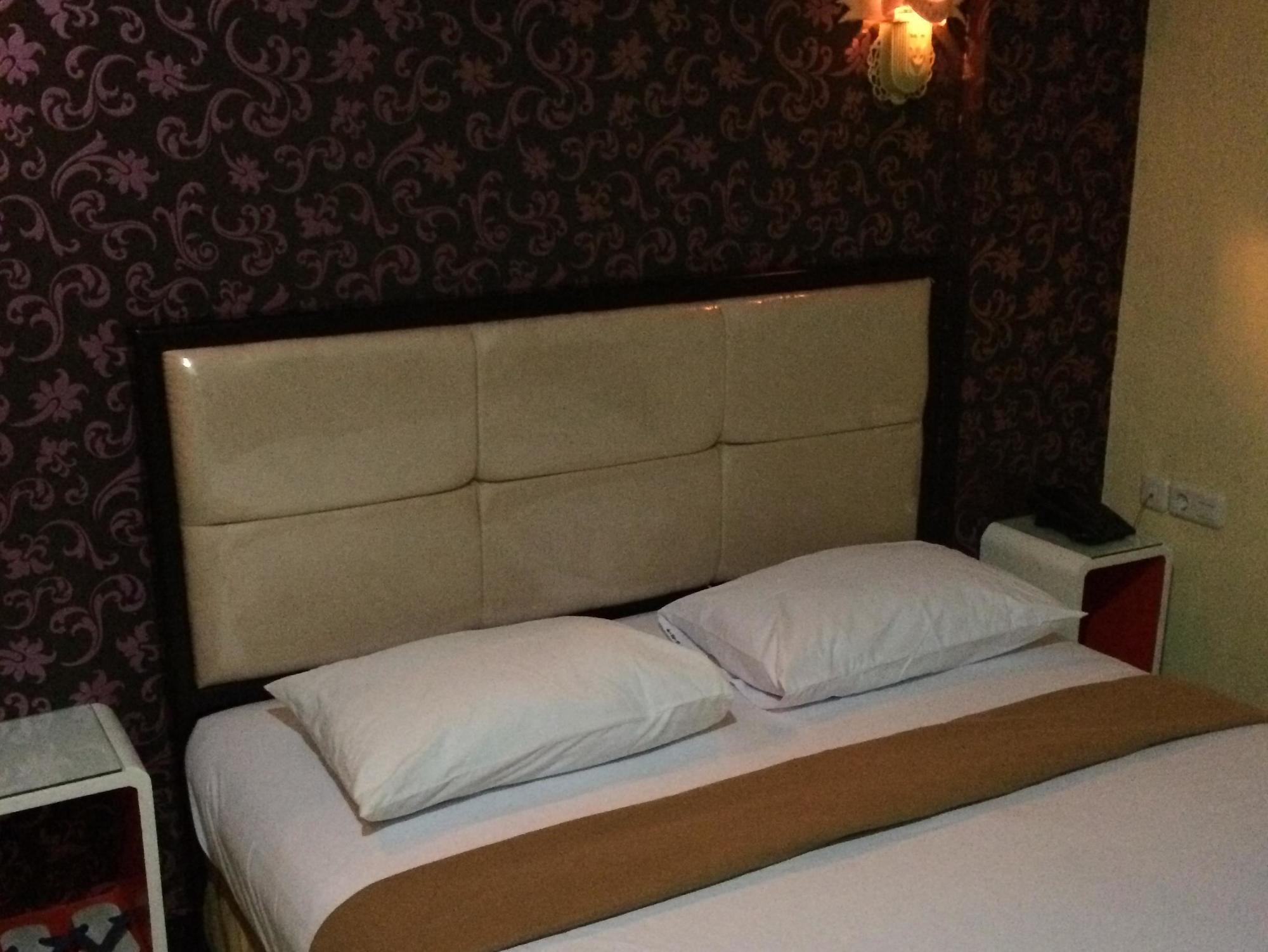 Hollywood Hotel Cakarta Dış mekan fotoğraf