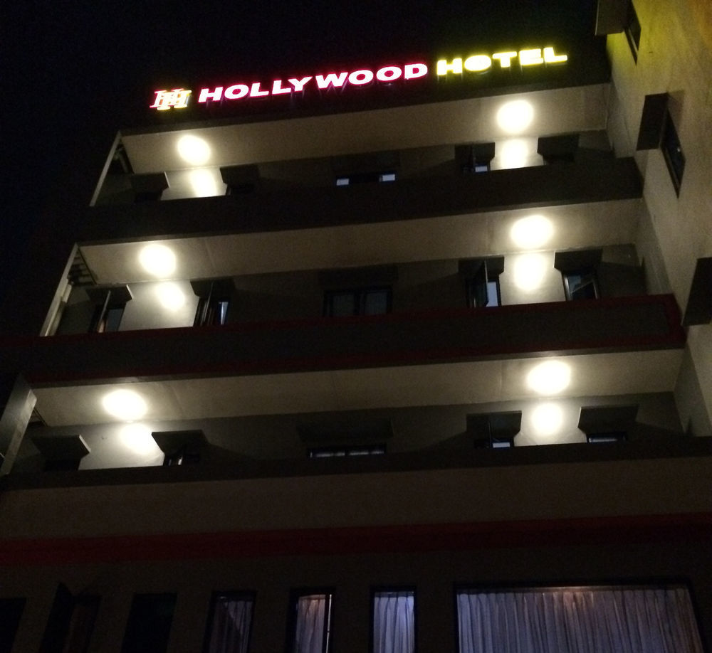 Hollywood Hotel Cakarta Dış mekan fotoğraf